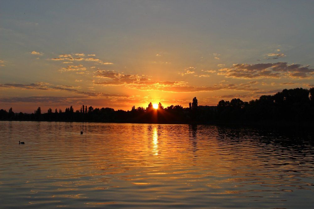 Соленое озеро