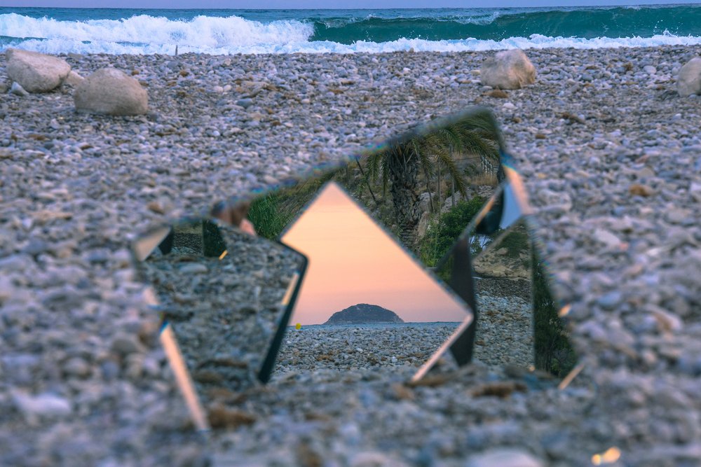 Зазеркалье