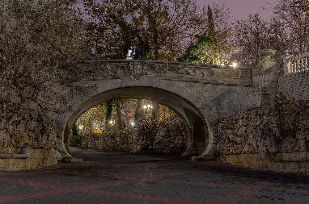 Мостик влюблённых на Приморском бульваре