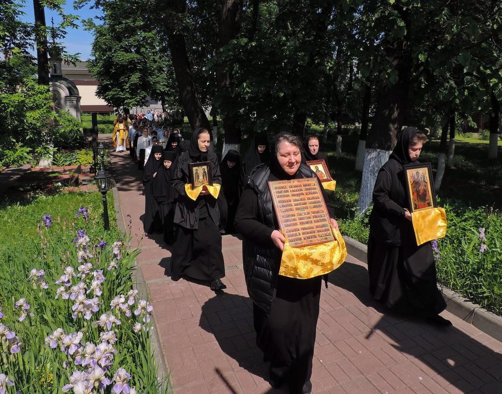 Крестный ход в Обители.