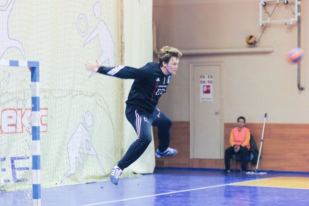 В метре над землёй