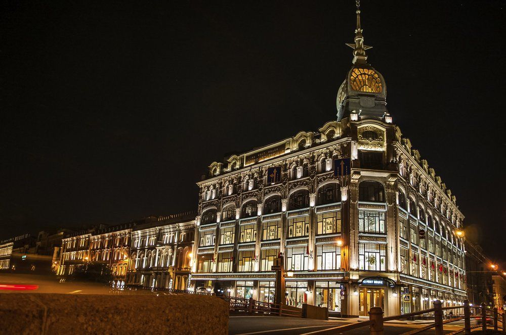 Shop at the Red Bridge