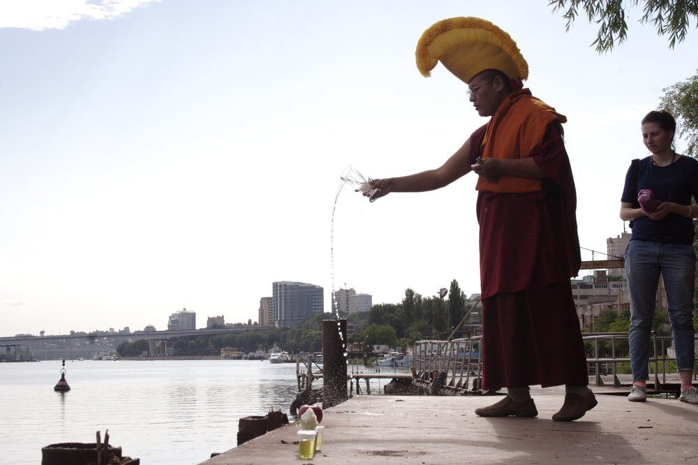 Обряд подношения.