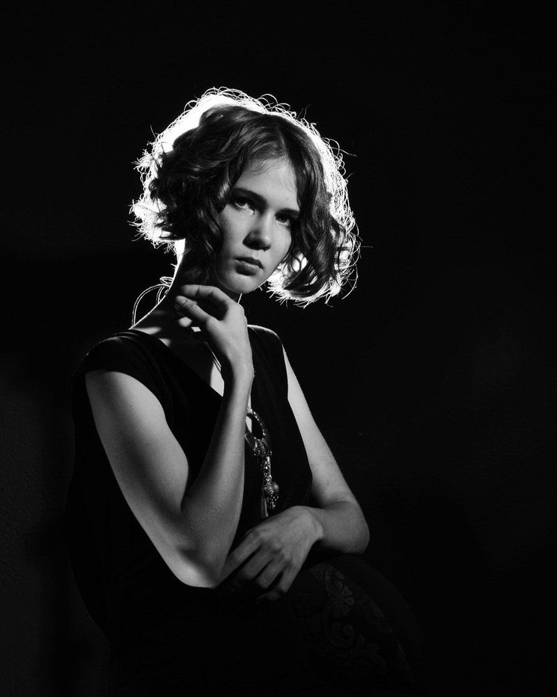 Черно-белый факт