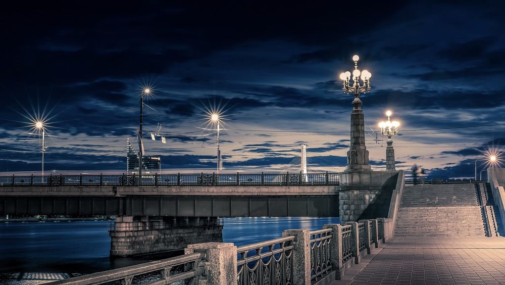 Ночной мост