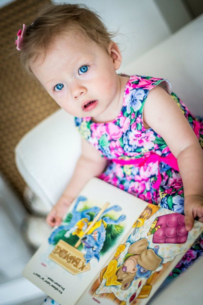 Аннушка за чтением