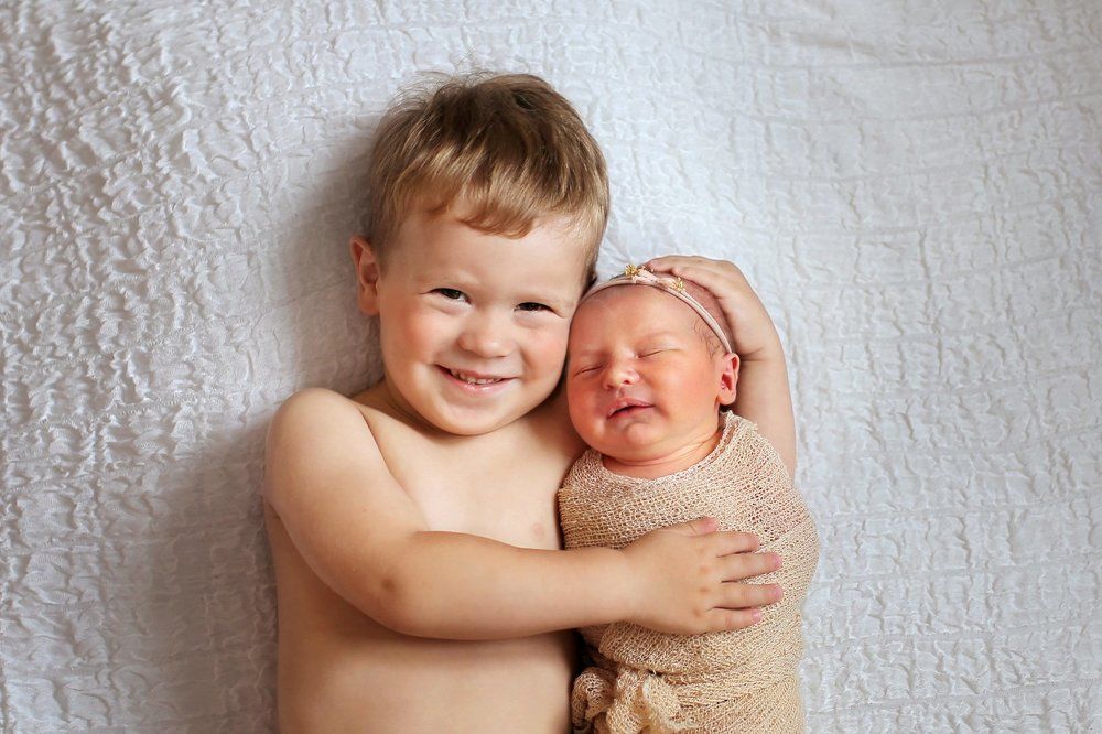 братик и сестричка