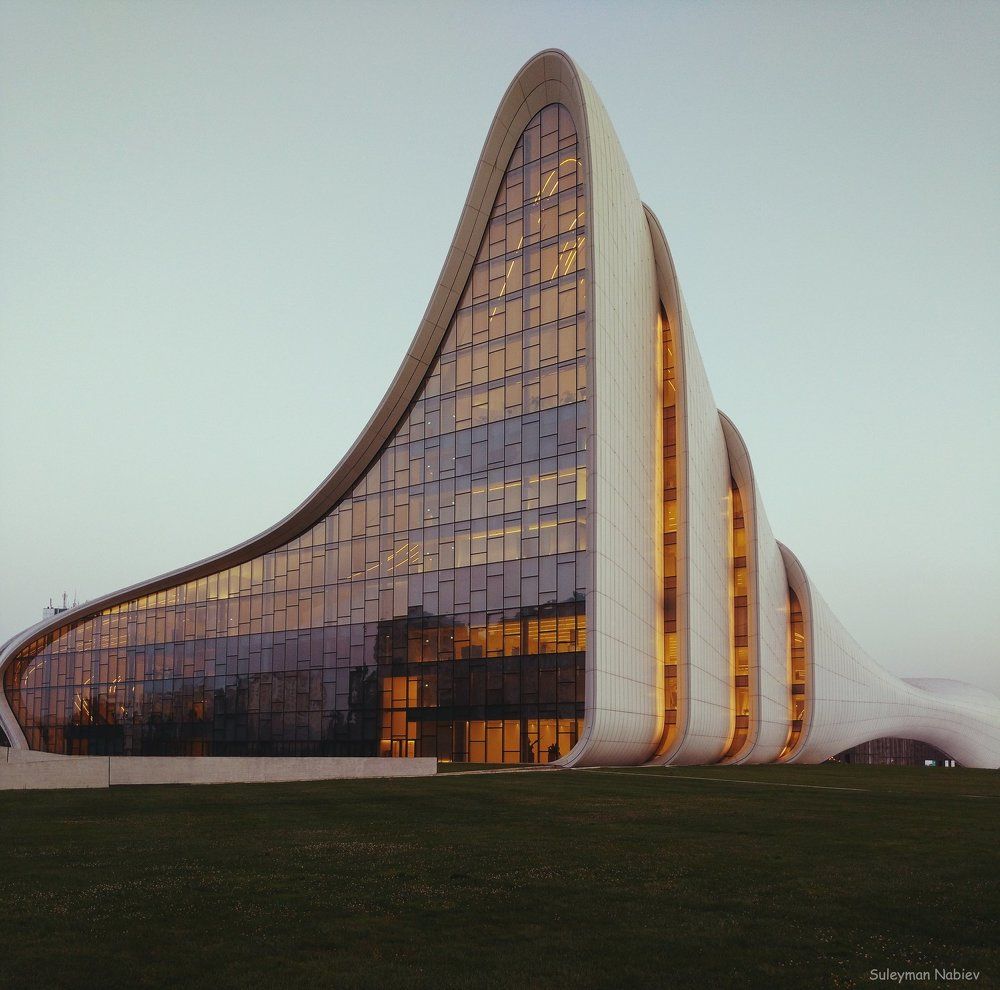 Культурный центр им. Гейдара Алиева, Баку