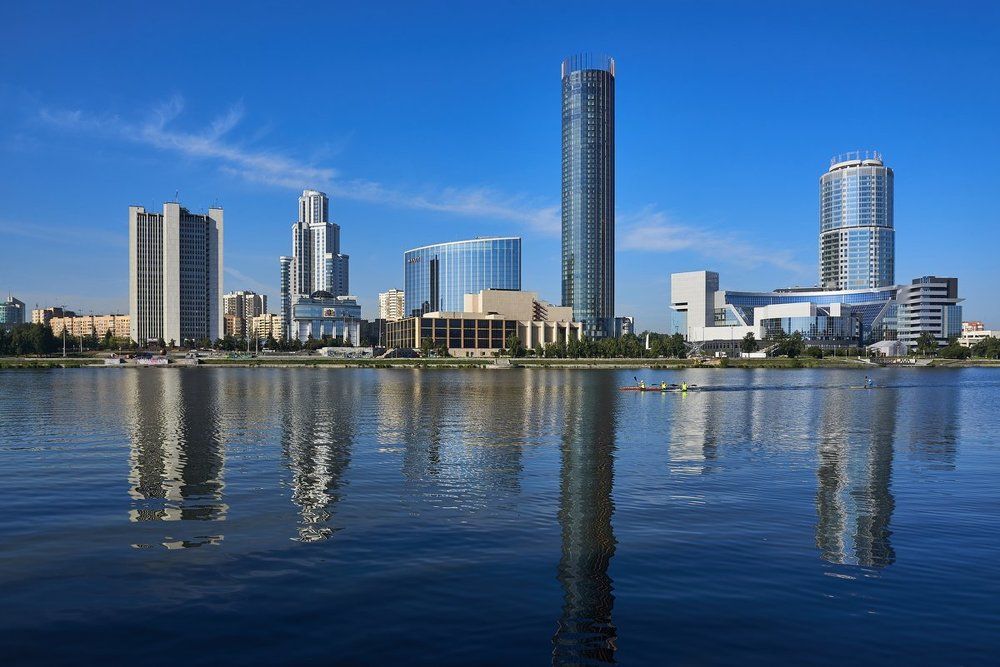 Вид на городской пруд. Екатеринбург.