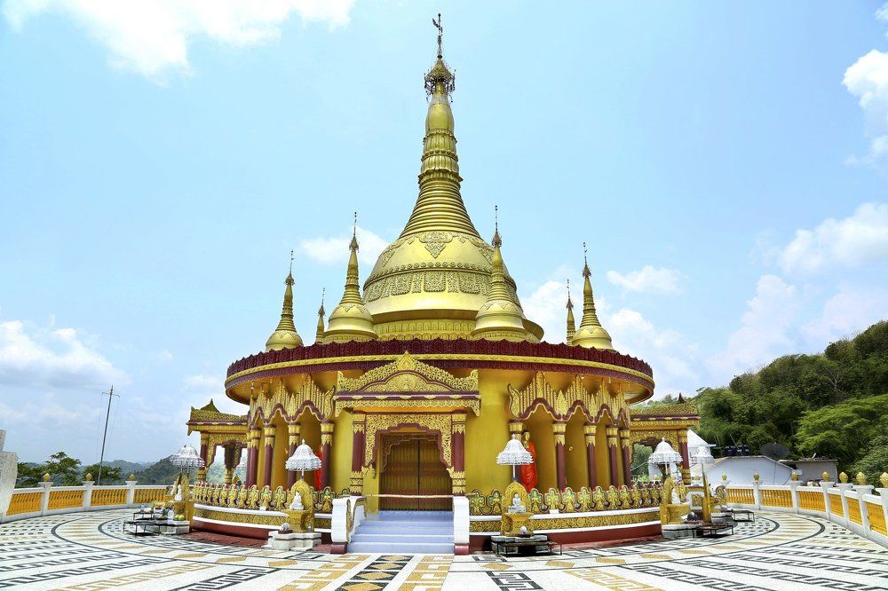 Golden tample