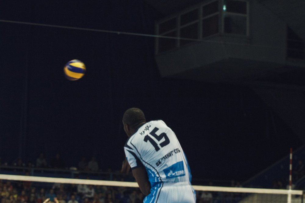 Мощнейшая подача.