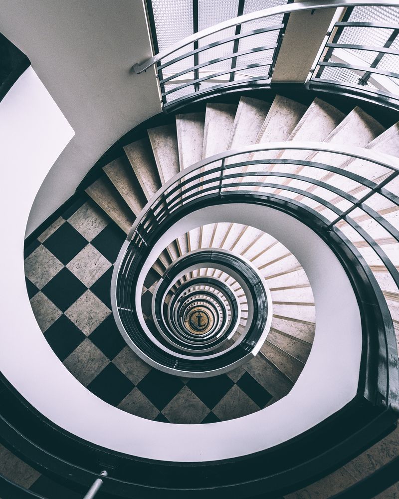 Прямиком на дно.