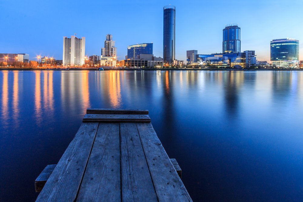 Два берега одного города