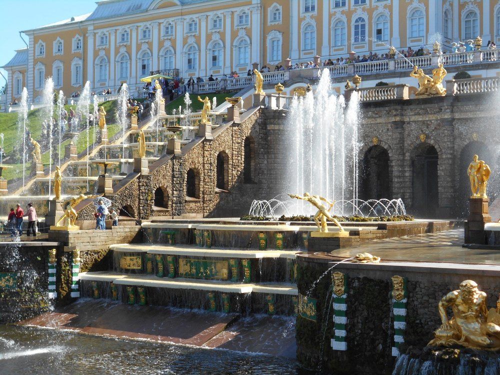 Фонтаны Петродворца.