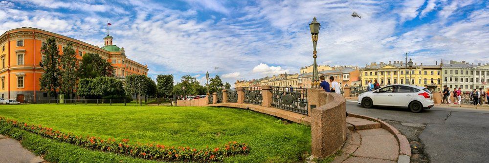 Питер .Линии и изгибы.