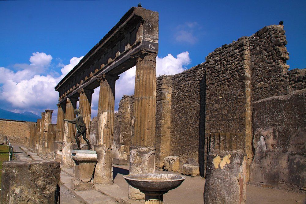 Древнейший Храм Италии!