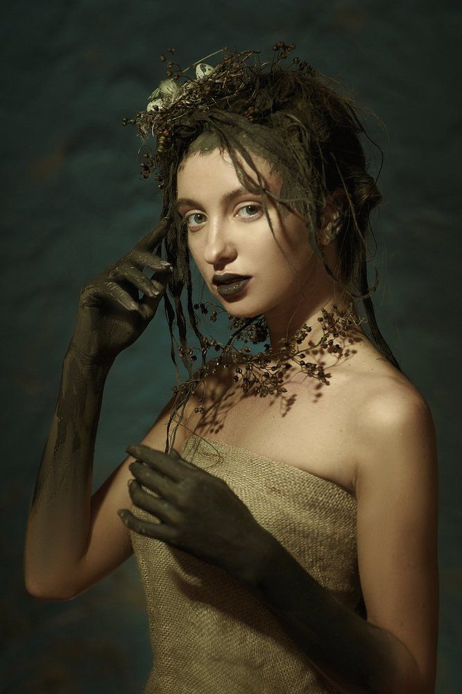 девушка с гнездом