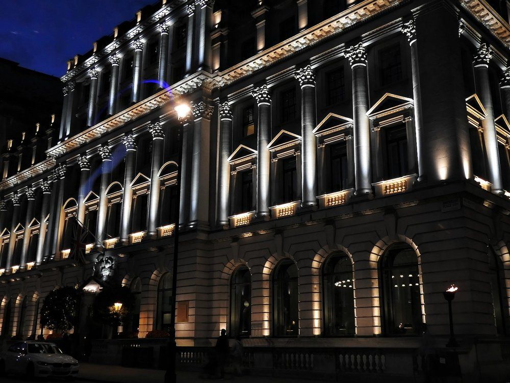 Вечерние огни города