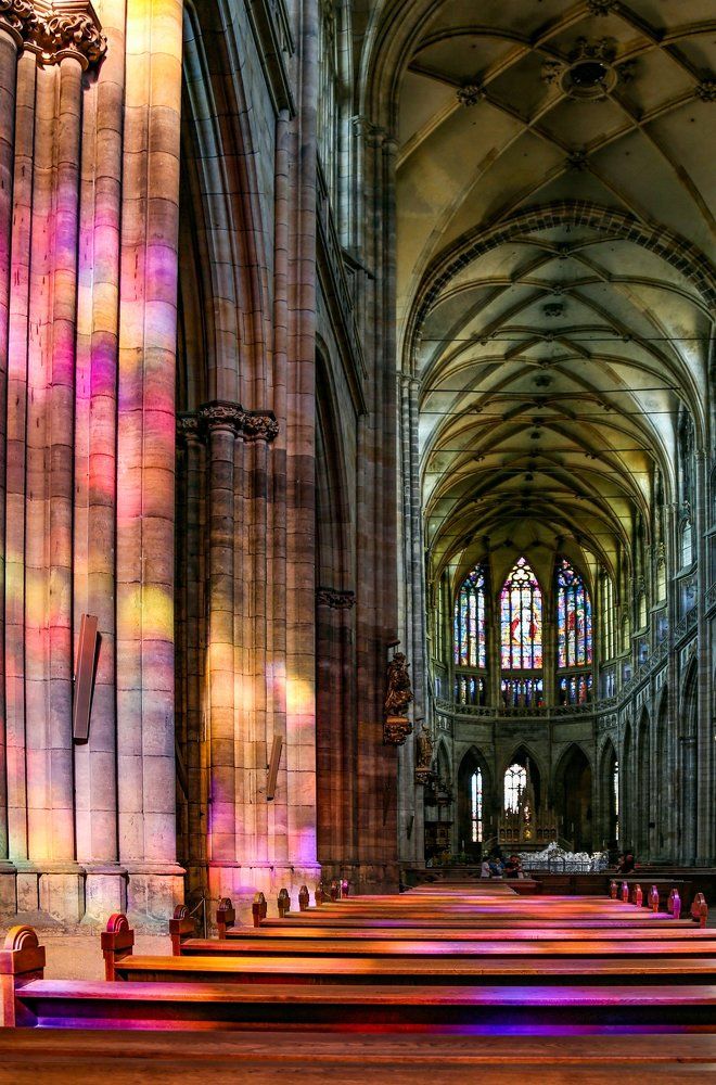 Предвечерний свет.