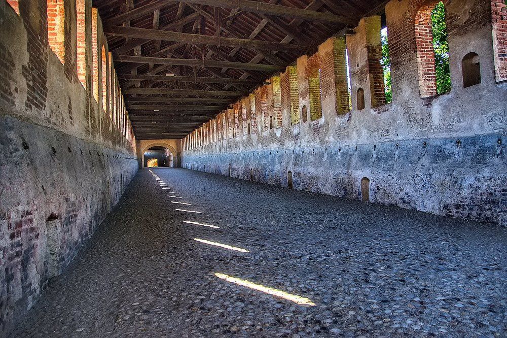 "Крытая улица" Vigevano