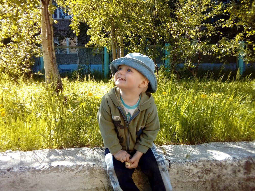Лето.