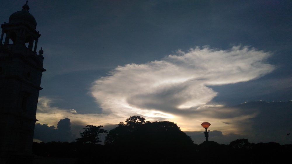 The Dancing Cloud
