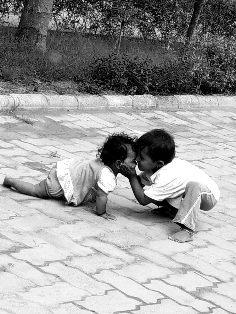 Tensionless childhood