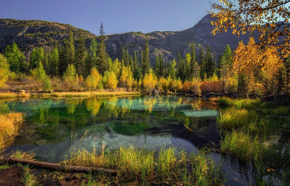 Сентябрьский день на озере...