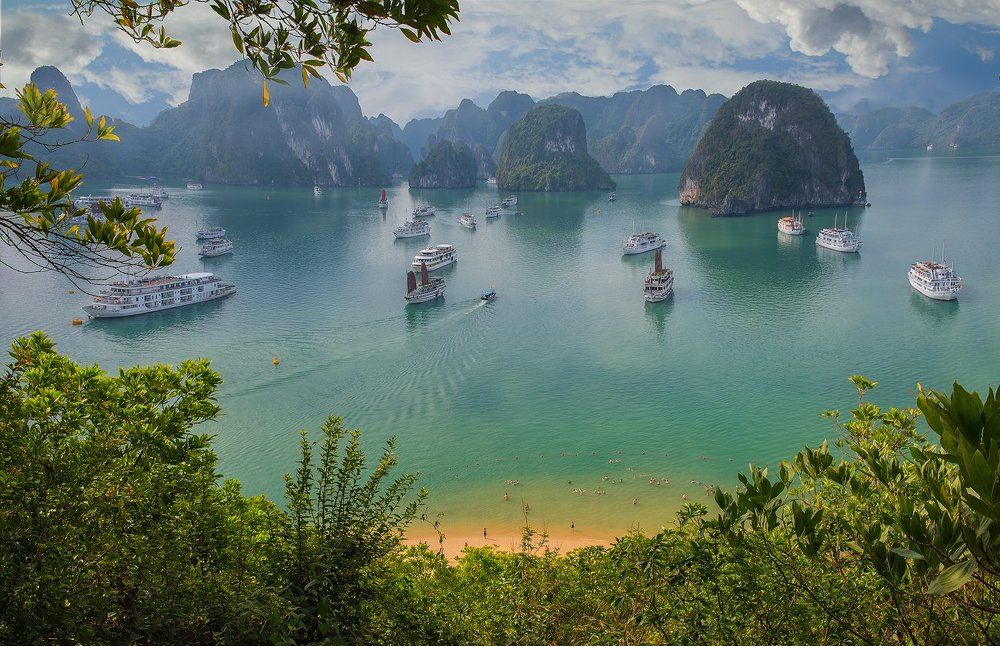 Halong bay.