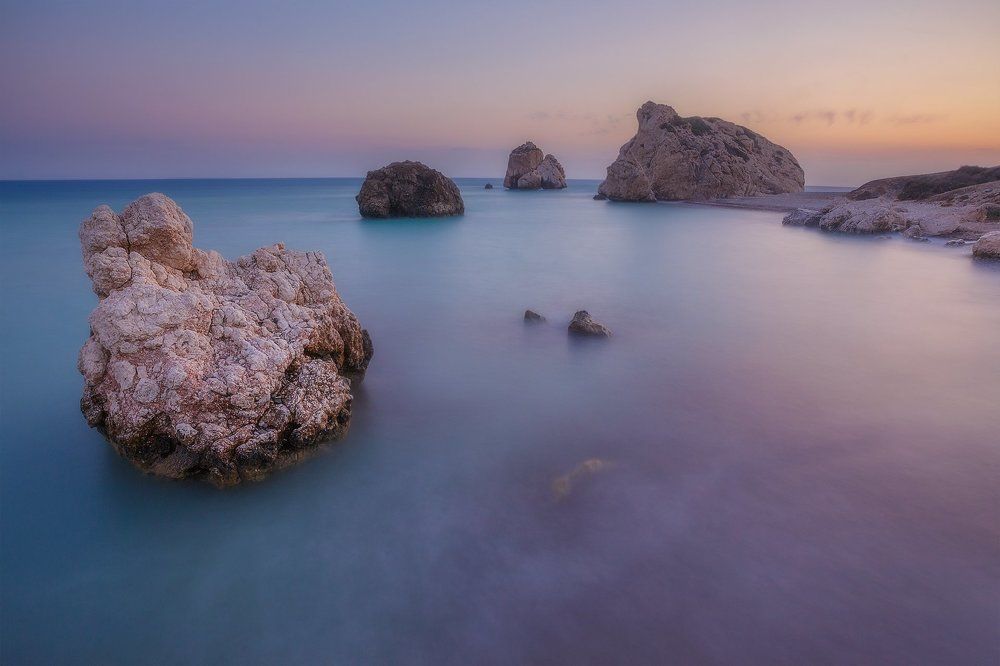 Место рождения Афродиты из пены морской.