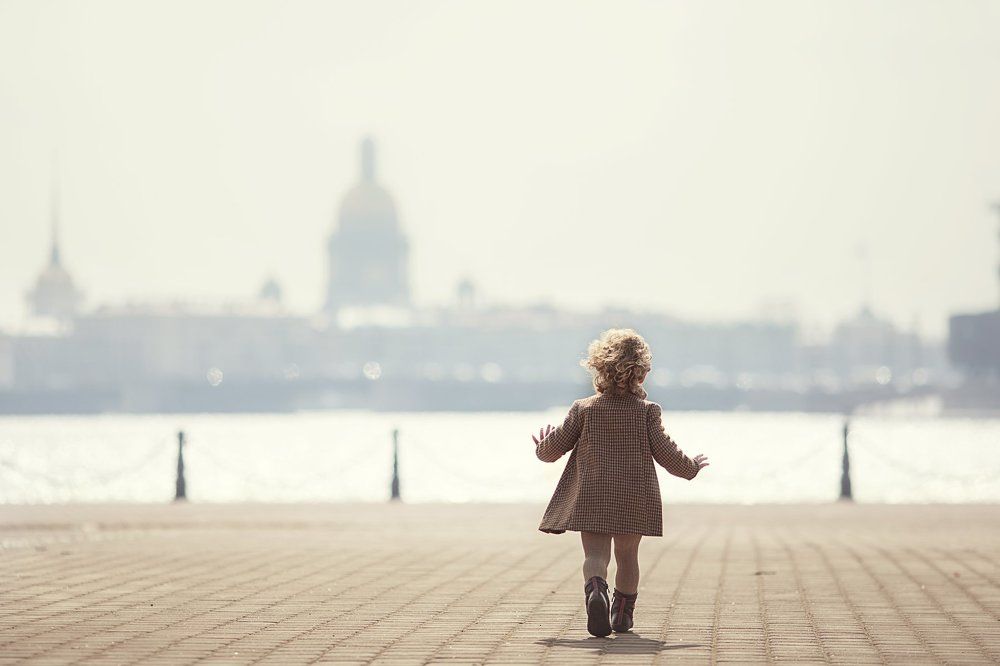 весенний город, здравствуй!