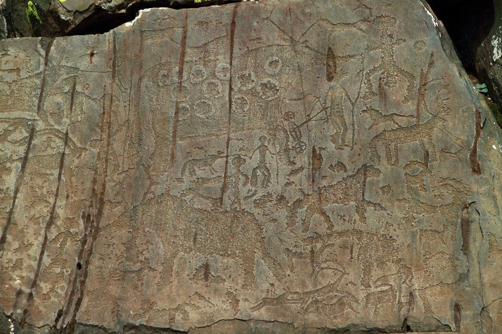 Петроглифы.