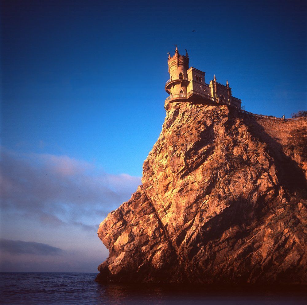 Ласточкино Гнездо