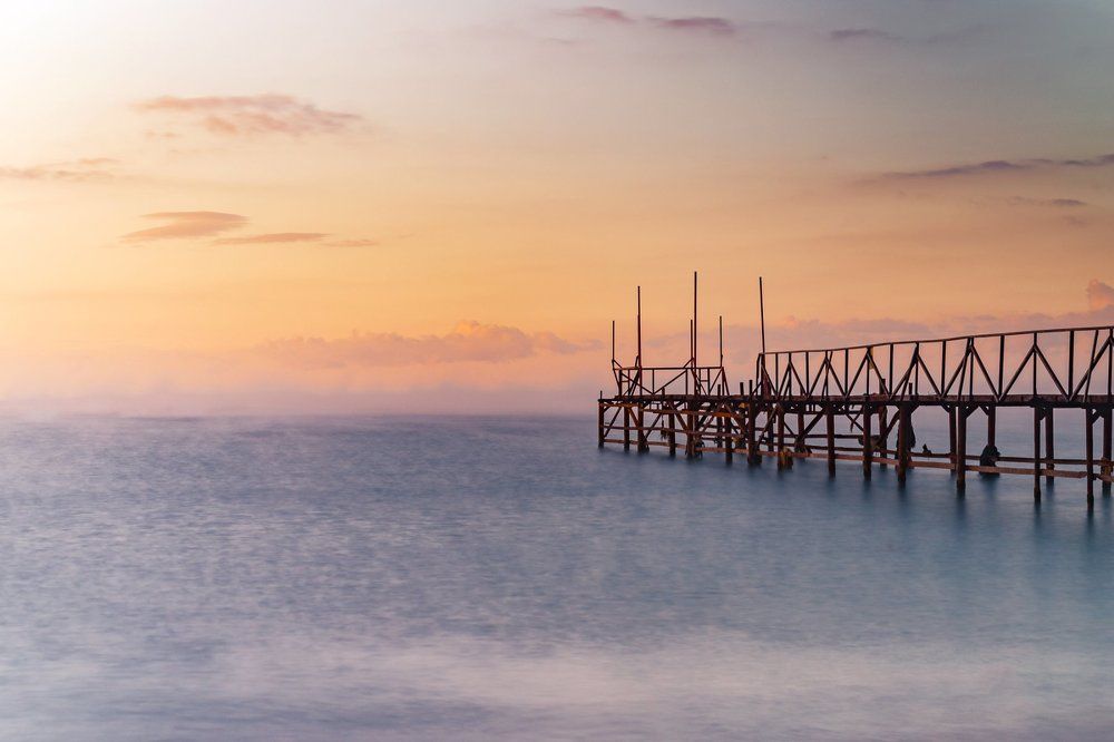 Утро на старом причале.