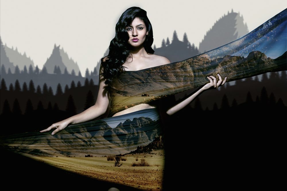 1st. Dark Queen.     2nd. Land of fashion