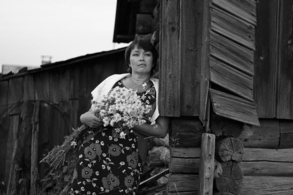 Лишь память нас вернет туда, где мы любили...