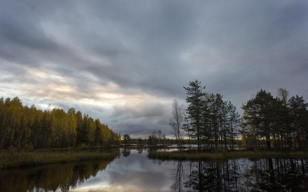 Photograph by Den Lozinin