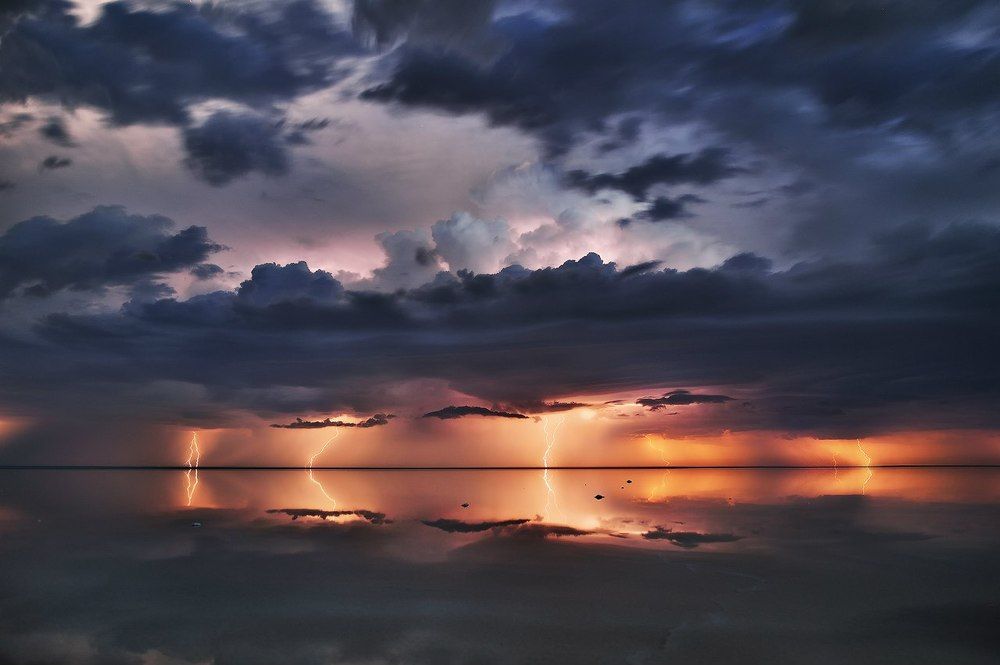 Гроза над озером Эльтон