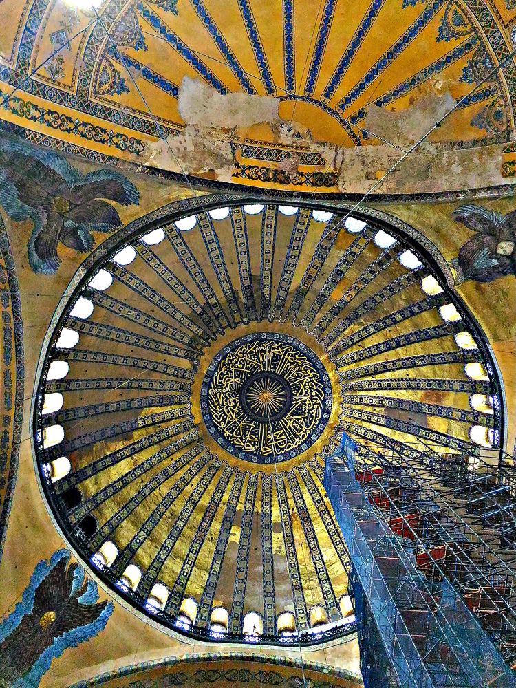 Photograph by Kandubasha