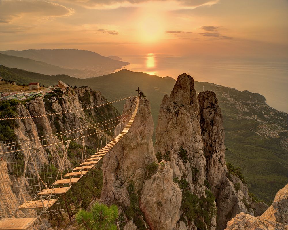 Крым. Восход. г. Ай-Петри.