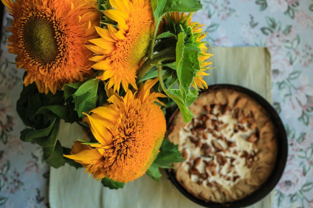 Подсолнухи с лисичками