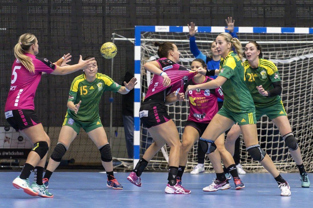 Спортивные игры. Гандбол. Атака и защита.