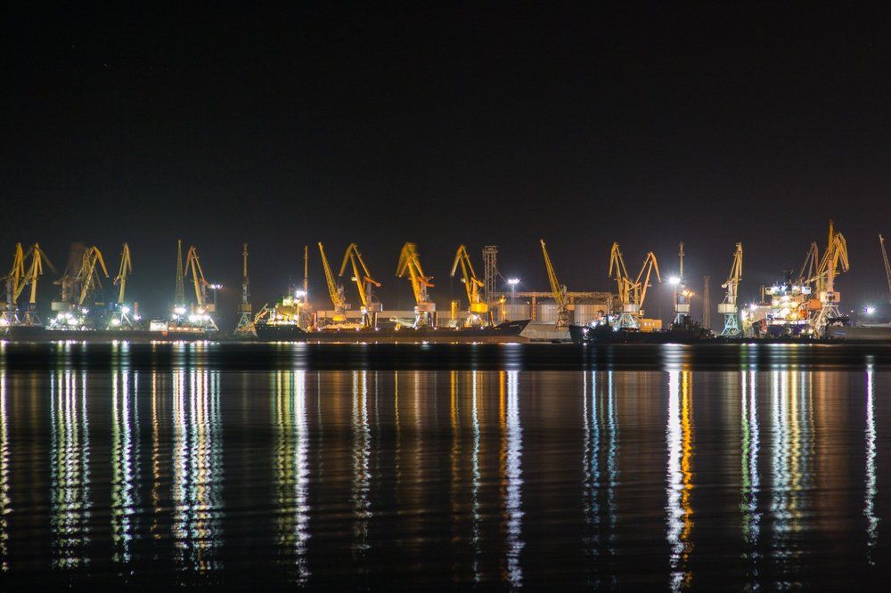 Вечерний порт.