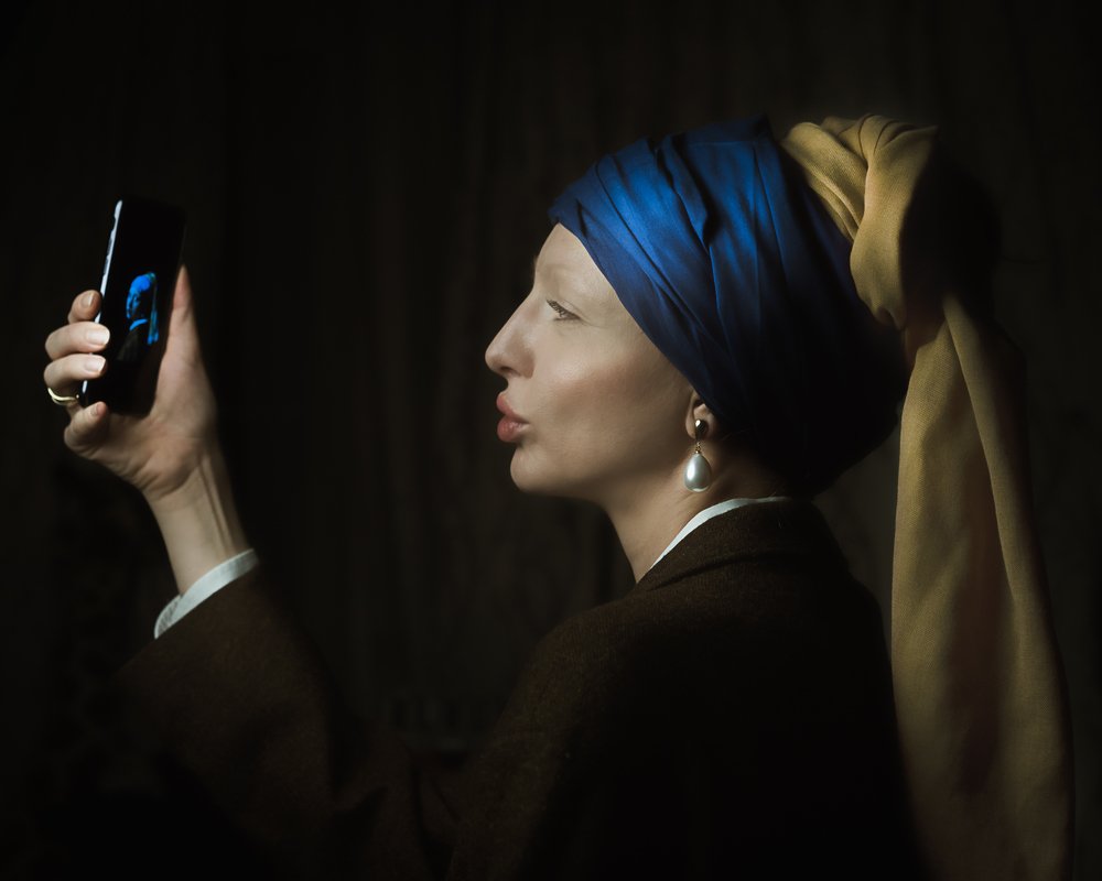 Селфи с сережкой