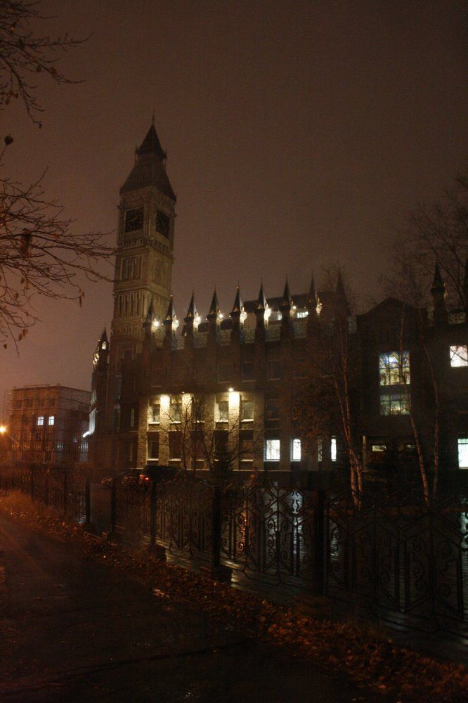 Биг-Бен в Сургуте