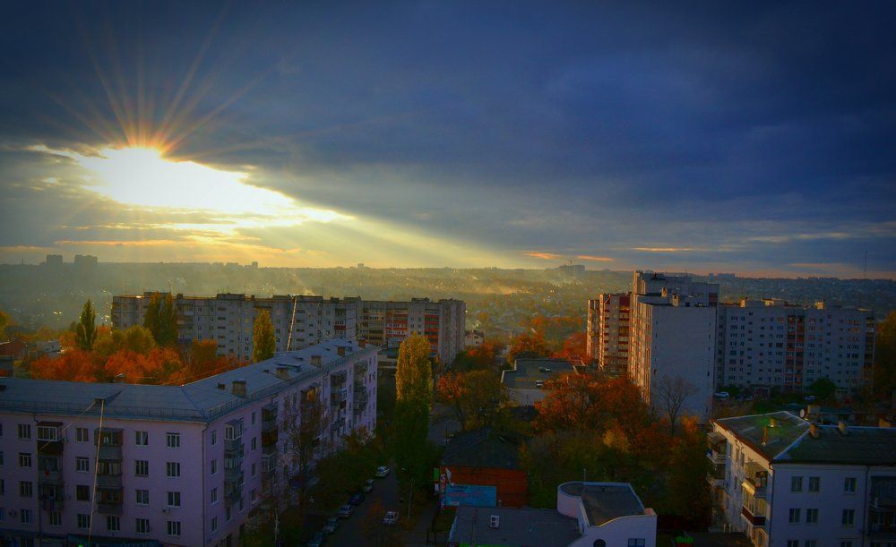 Крыша драм.театра. Курск.