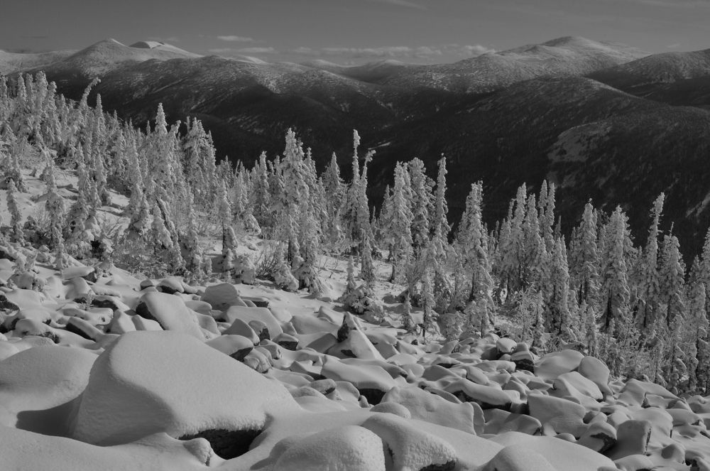 Первый снег на Поднебесных Зубьях
