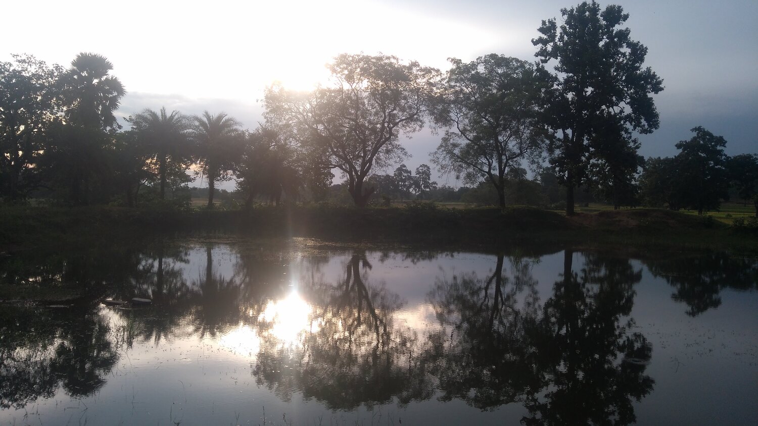 WATER MIRROR BY NATURE