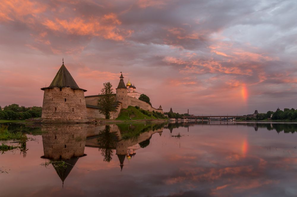 Псковский Кром на закате