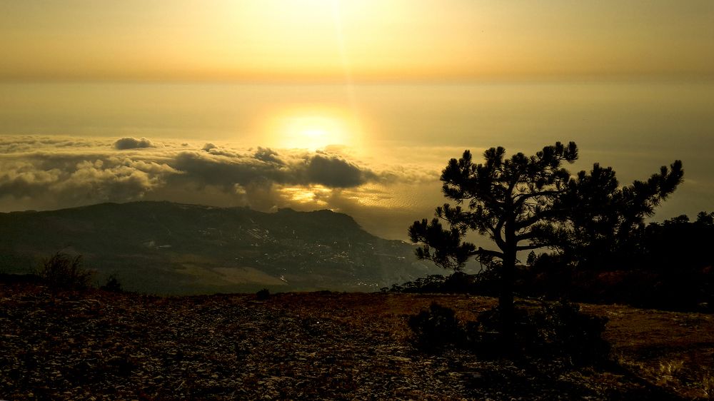 Вид на Ялту с плато Ай-Петри